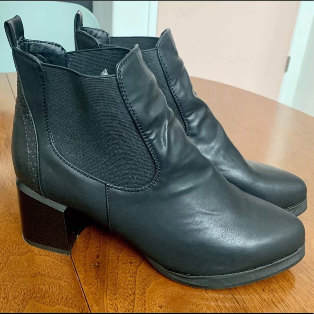 Chunky Heel Chelsea Ankle Boots